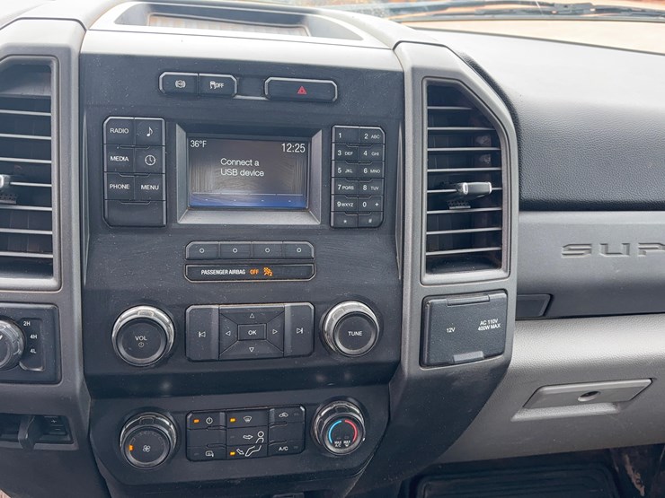 2019-ford-f550-image-15