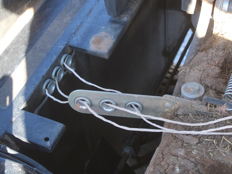 2019-case-ih-lb434xl-image-47