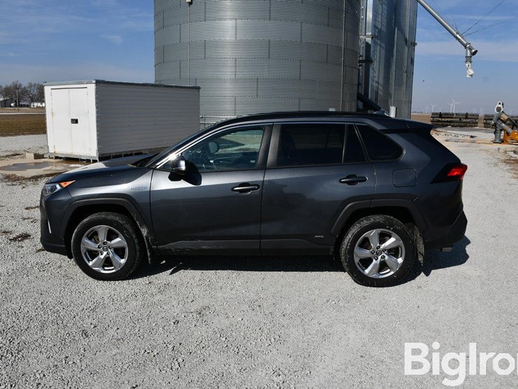 2021-toyota-rav4-image-8