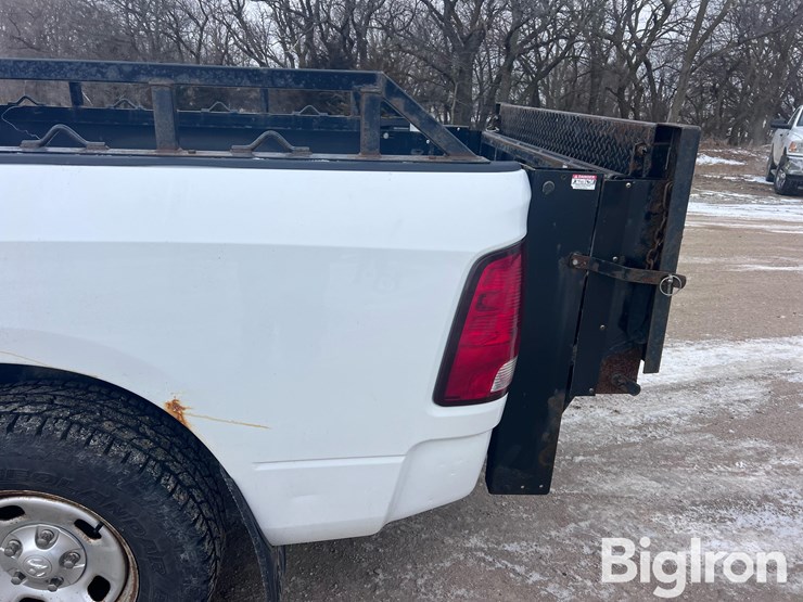 2013-ram-1500-st-image-9