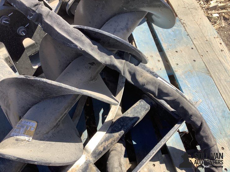 caterpillar-post-hole-auger-attachment-image-14