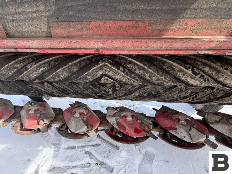 2013-new-holland-h7230-image-18