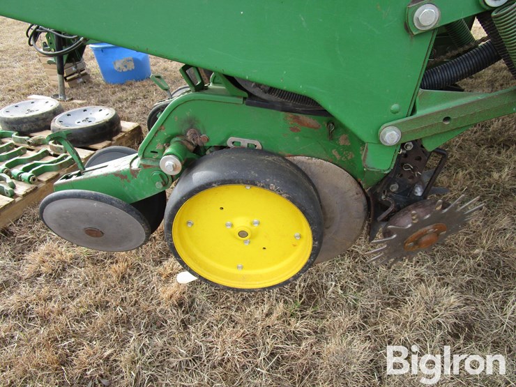 john-deere-1760-image-15