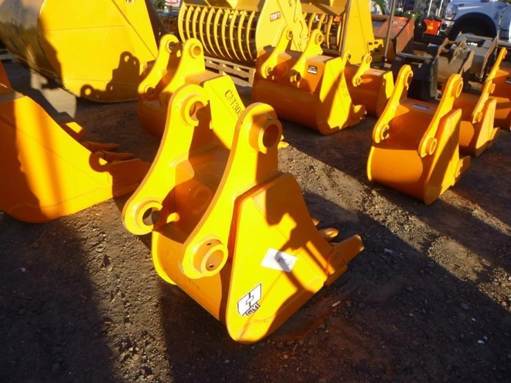 caterpillar-305-image-3