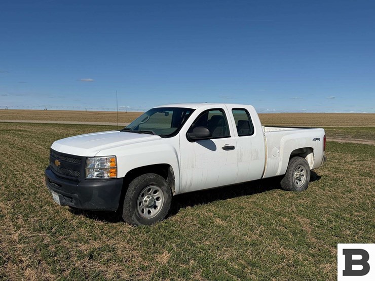 2012-chevrolet-silverado-1500-image-1