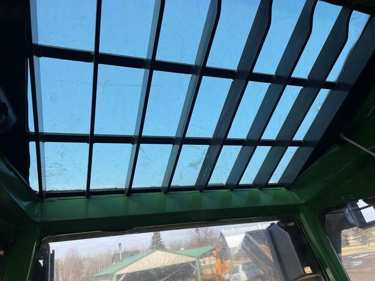 2005-deere-643j-image-40