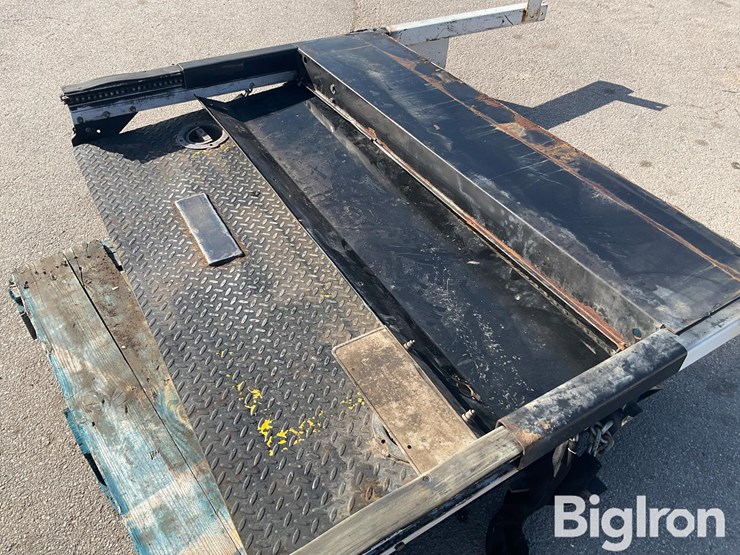 2011-massey-ferguson-730-image-15