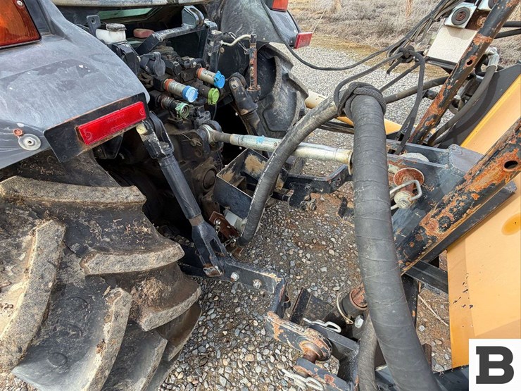 2008-new-holland-tn85fa-image-21