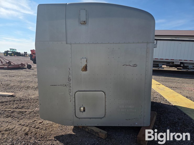 peterbilt-379-image-4