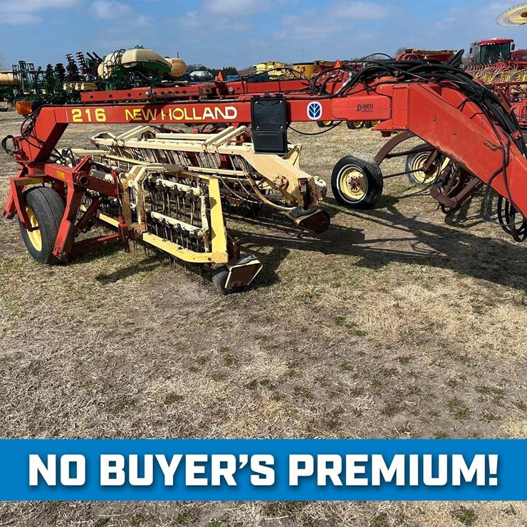 NEW HOLLAND 216