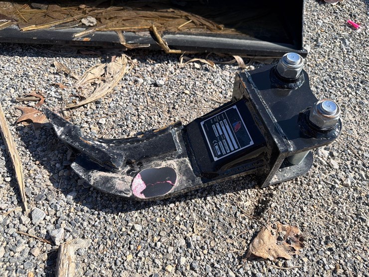 mini-excavator-ripper-image-2