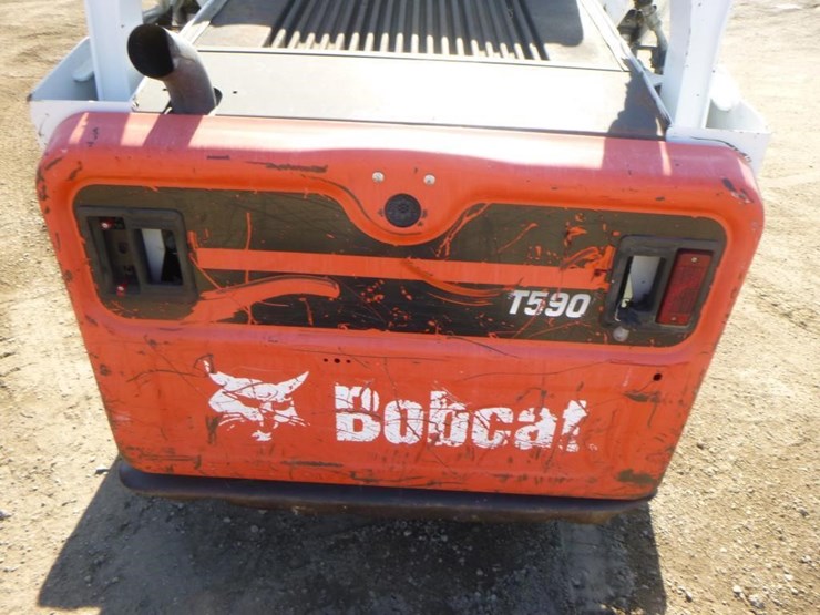 2017-bobcat-t590-image-16