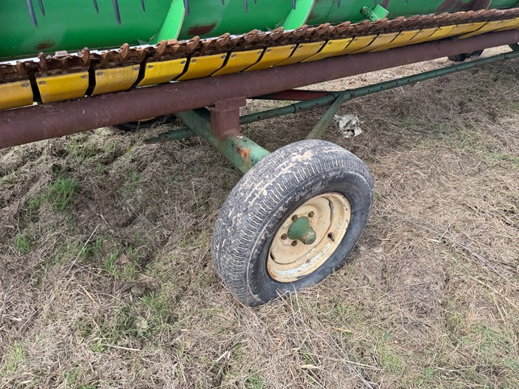 #41243-•-30'-header-trailer-image-15