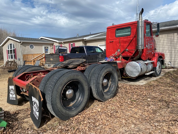 #1152-•-1994-white-gmc-tandem-axle-semi-(has-wi-title)-(non-runner)-(shawano,-wi)-image-4