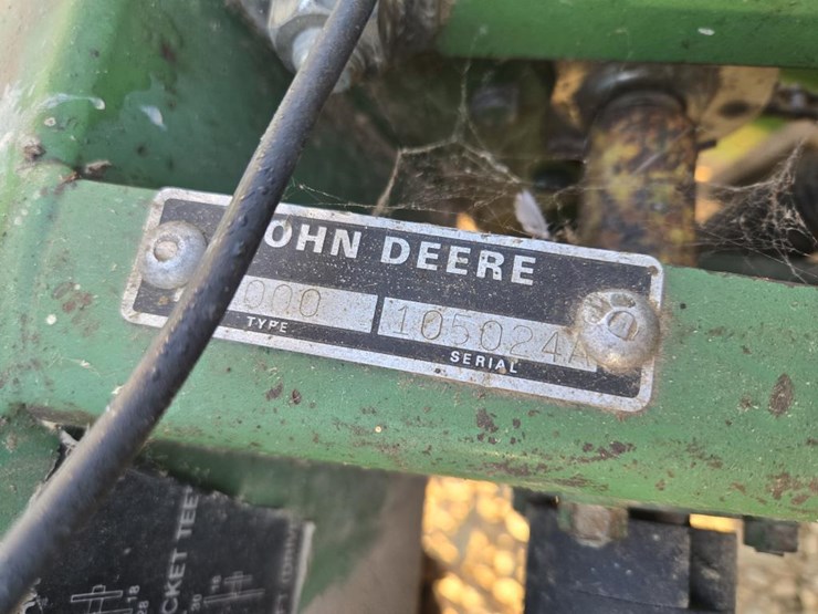 john-deere-7000-image-6