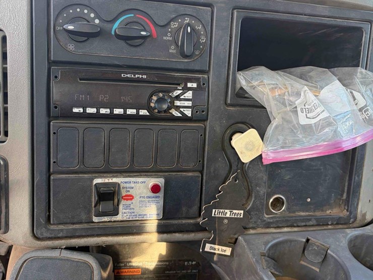 2012-international-durastar-single-axle-contractors-dump-image-14