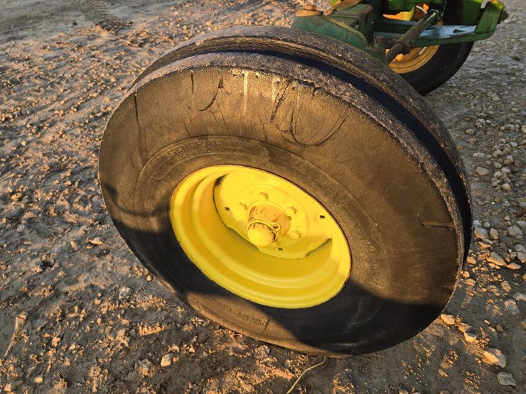 john-deere-4230-image-18