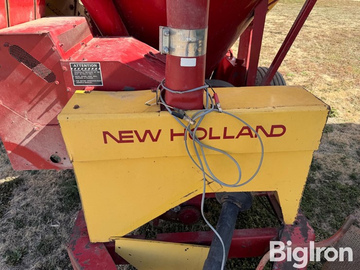 new-holland-355-image-12