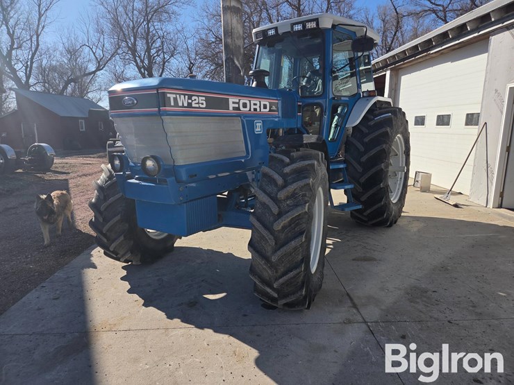 1986-ford-tractor-image-3