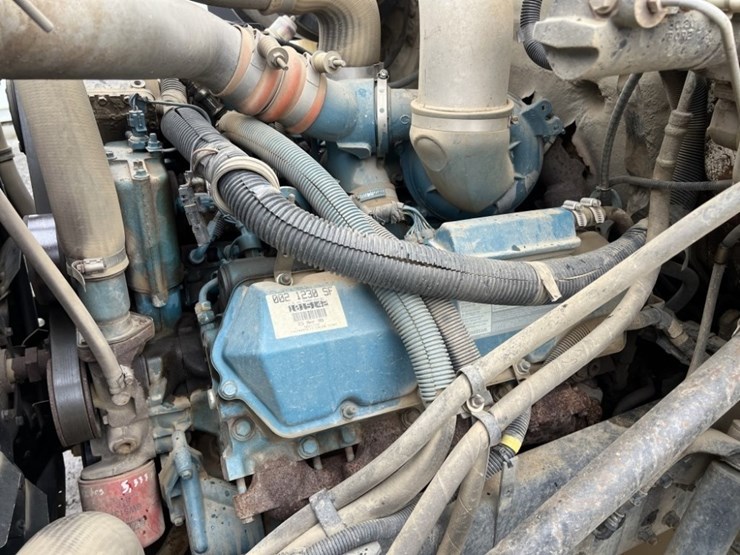 2000-international-4700-image-11