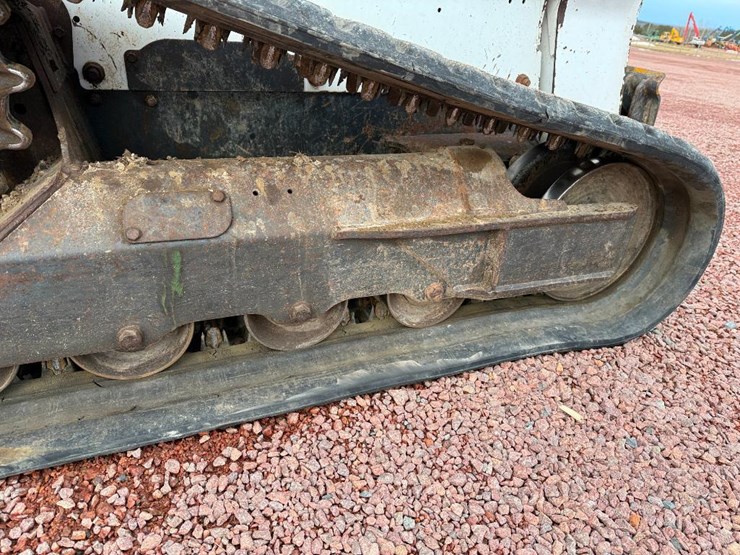 bobcat-t650-image-21