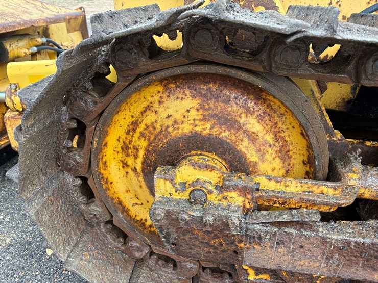 1982-deere-450cc-image-26