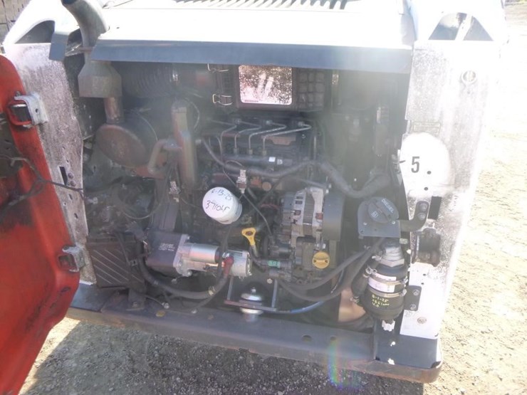 2018-bobcat-s550-image-28