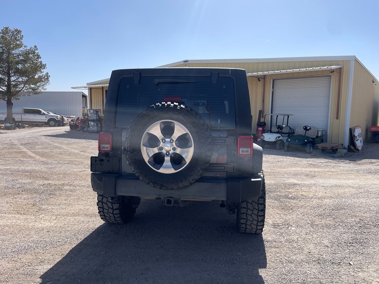 2014-jeep-wrangler-image-8