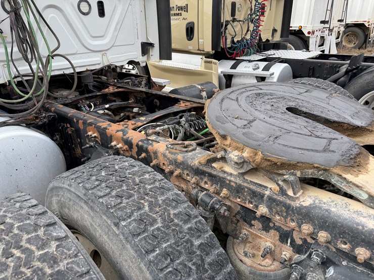 #40953-•-2019-freightliner-cascadia-t/a-daycab-truck-tractor-3akjhtdv4kskd3197-image-24