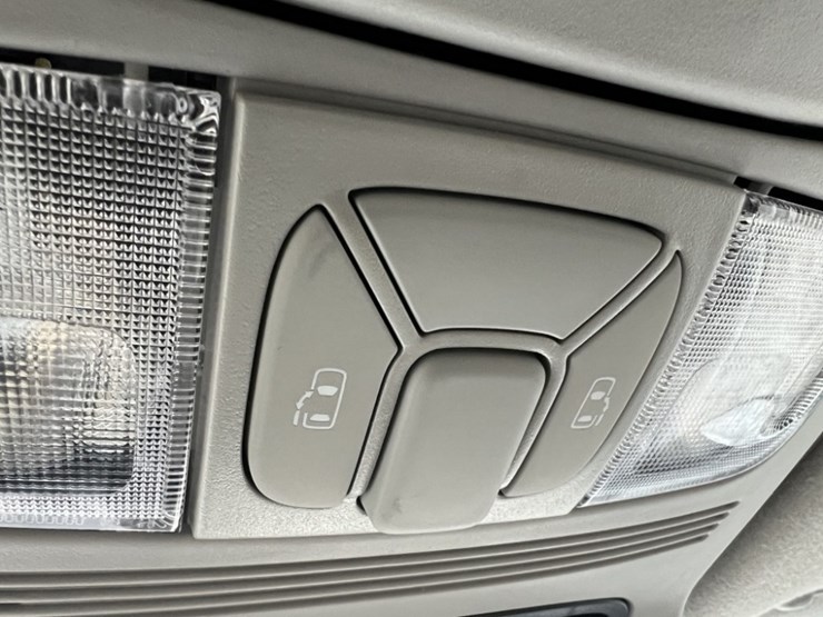 2008-toyota-sienna-le-image-30