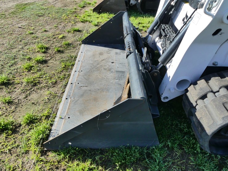 2025-bobcat-t650-image-10