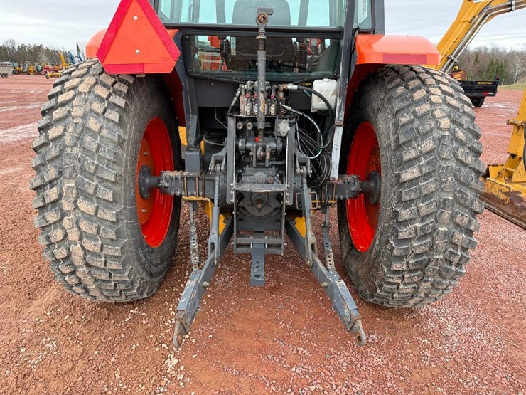 2005-kubota-la1301s-image-31