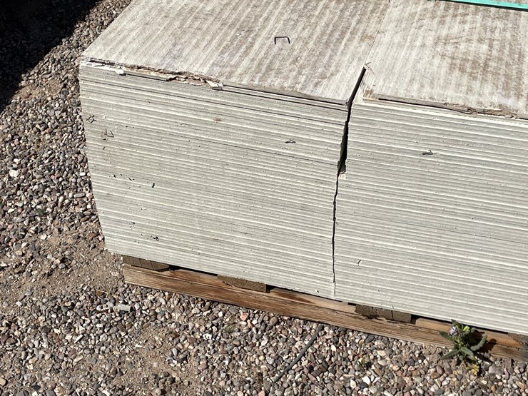 #4340-•-(appx.-180-pieces)-allura-unvented-fiber-cement-16"-soffit-bundle---primed-with-cedar-grain-texture-image-7