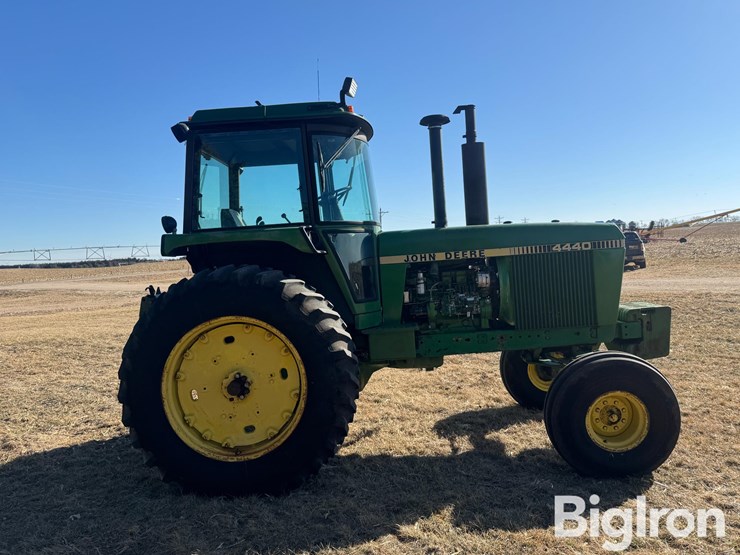 1979-john-deere-4440-image-4