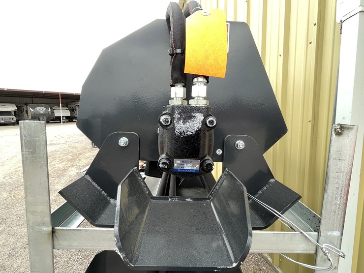 #4314-•-unused-2026-wolverine-skid-steer-hydraulic-rotary-tiller-attachment-image-12