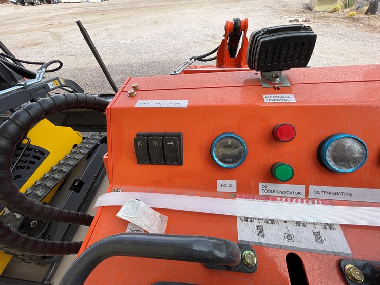 #4311-•-unused-2026-mini-skid-steer-loader-image-8