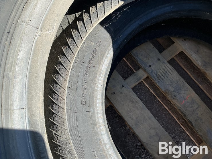 john-deere-12-image-15