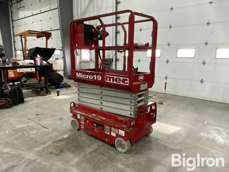 2015-massey-ferguson-730-image-3