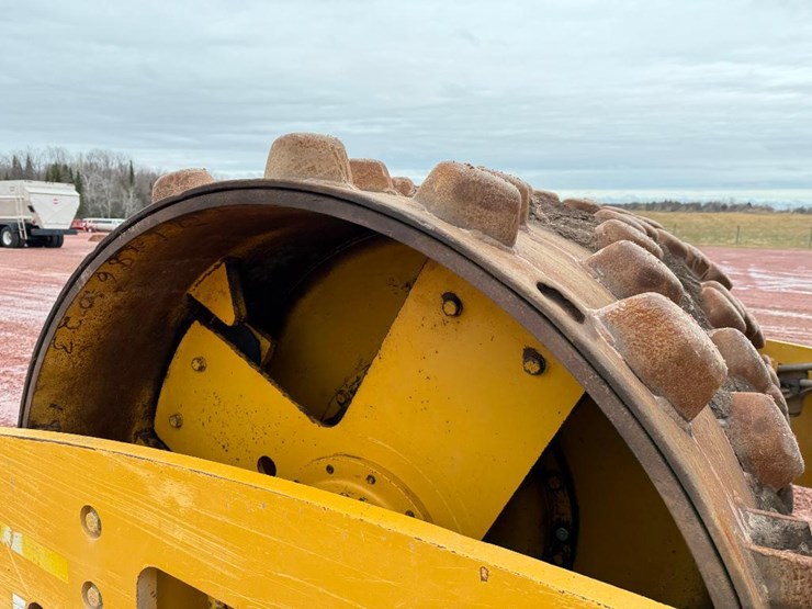 caterpillar-cs-563e-image-32