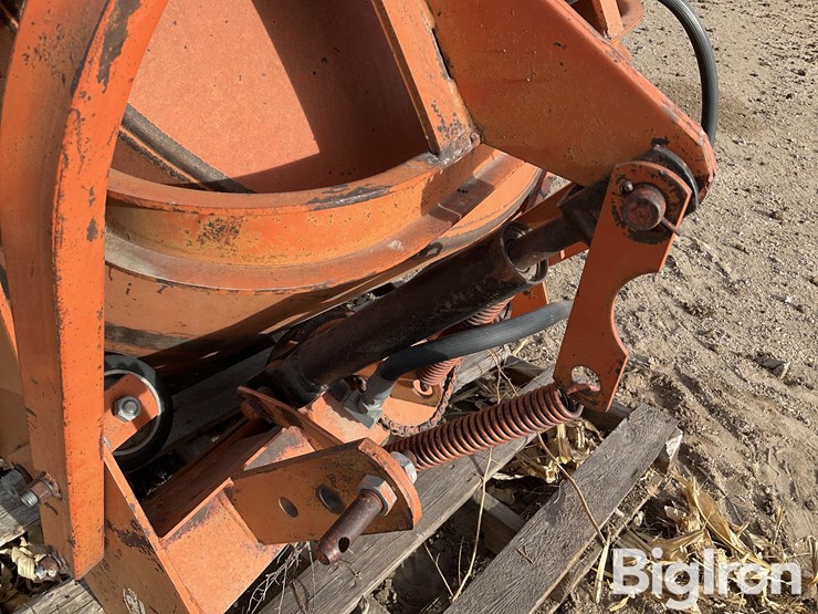 big-red-cement-mixer-image-10