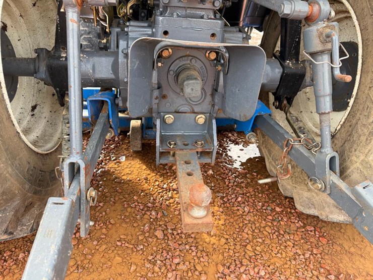 new-holland-tc29d-image-24