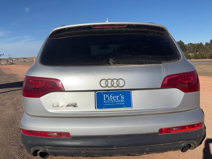 2011-audi-q7-image-6