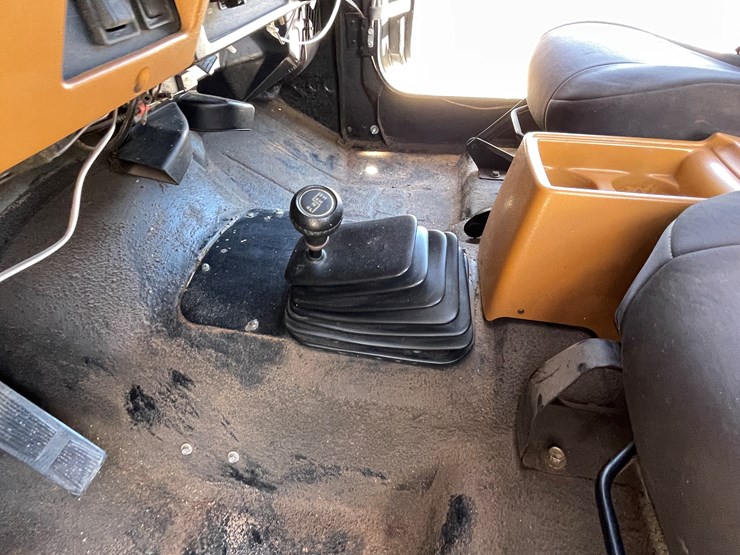 1994-jeep-wrangler-image-24