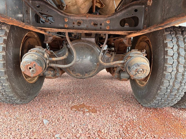 international-7600-image-39