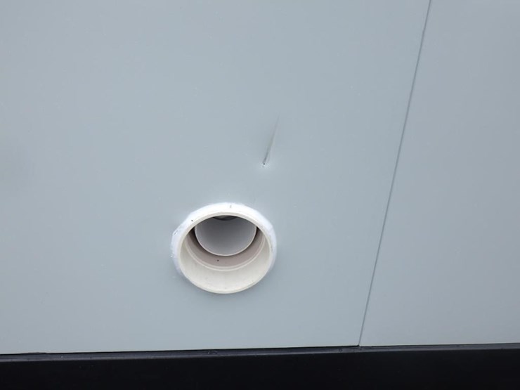 portable-toilet-w/-shower-image-14