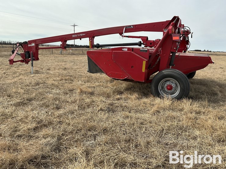 2014-hesston-1372-image-8