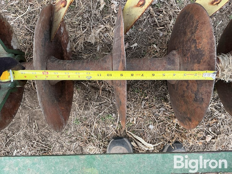 john-deere-bw-image-15