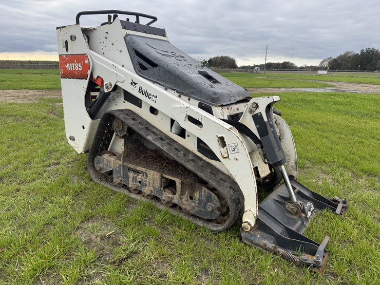 2017-bobcat-mt85-image-5