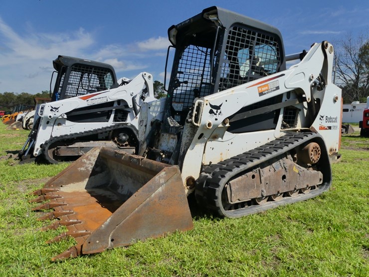 2015-bobcat-t590-image-1