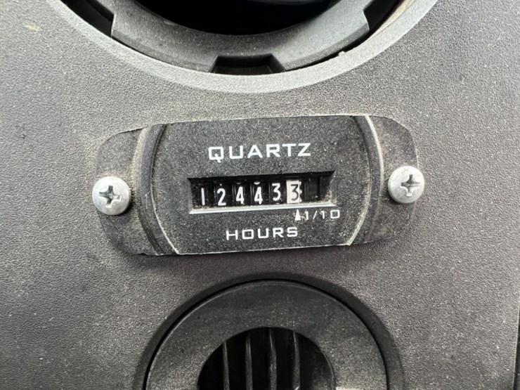 2012-ford-f550-image-34